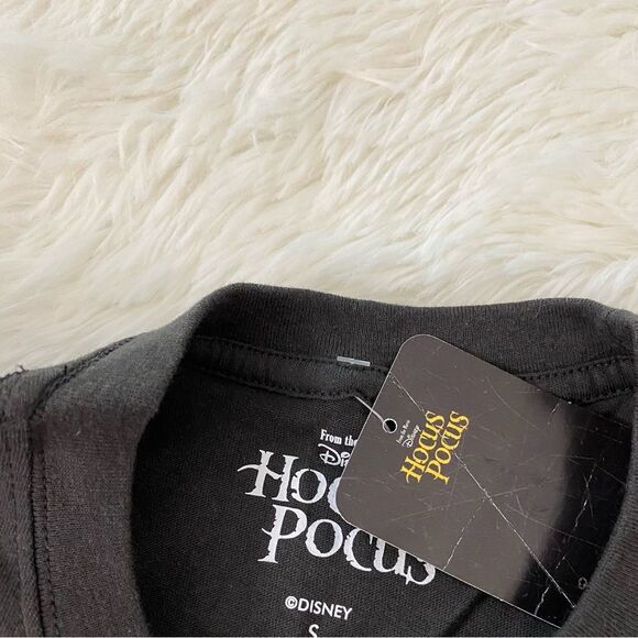 Disney Hocus Pocus Short Sleeve Graphic Tee - Picture 3 of 3